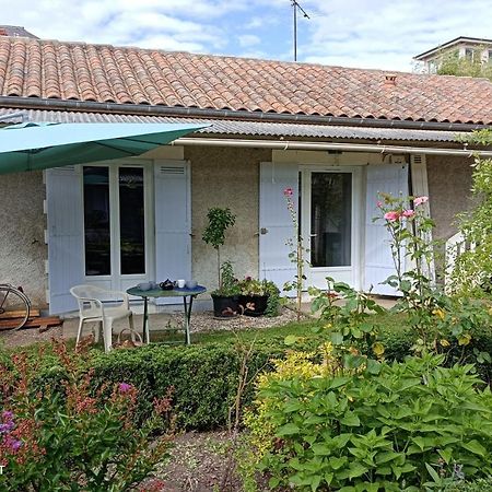Un Paradis De Verdure En Plein Centre Ville Perigueux Bagian luar foto